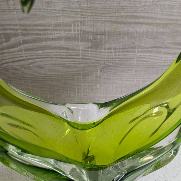 EDAG Crystal Hook and Curl Lime Green Centerpiece Art Sculpture (Murano?) - Picture 5 of 11